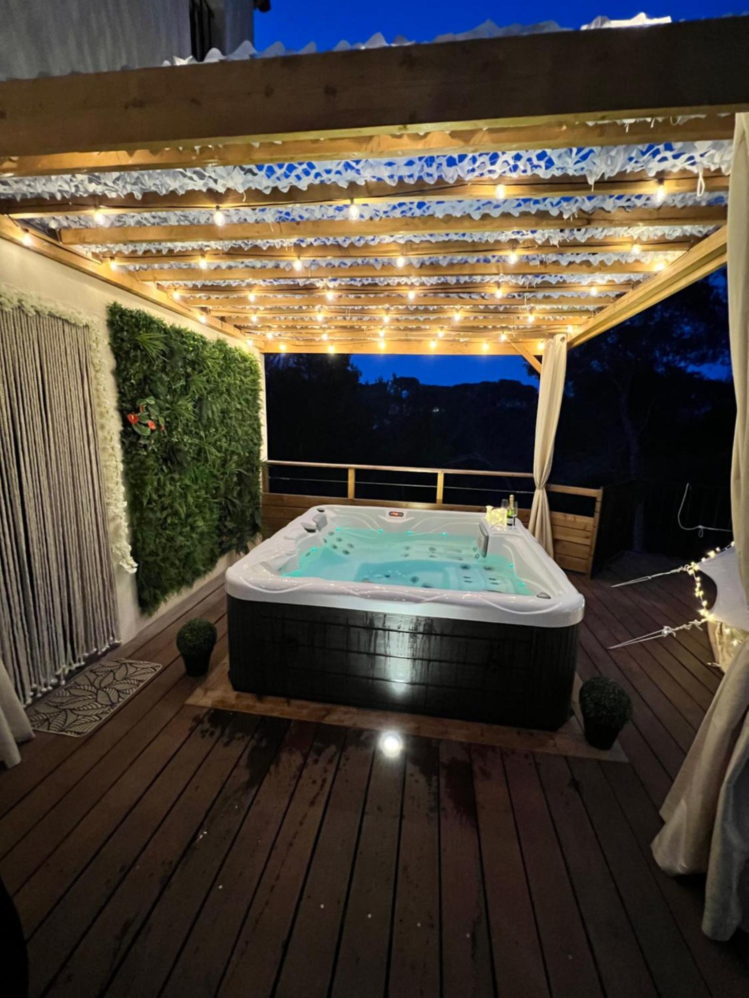 Love Room Tente Lodge Spa Mfg Chez C&C, Exclusivement Reservee Aux Adultes Cantaron المظهر الخارجي الصورة